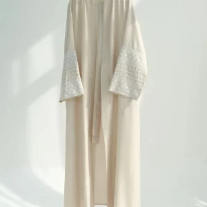 Kimono brodé avec ceinture